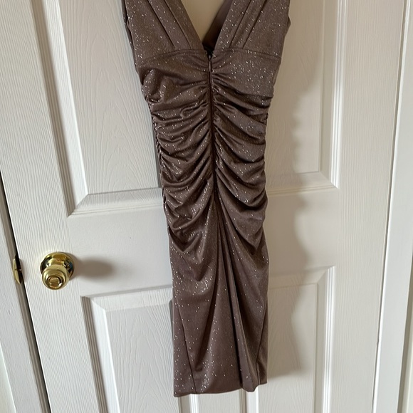 Le Chateau Sparkle Dress - Fitted XXS - Picture 3 of 4